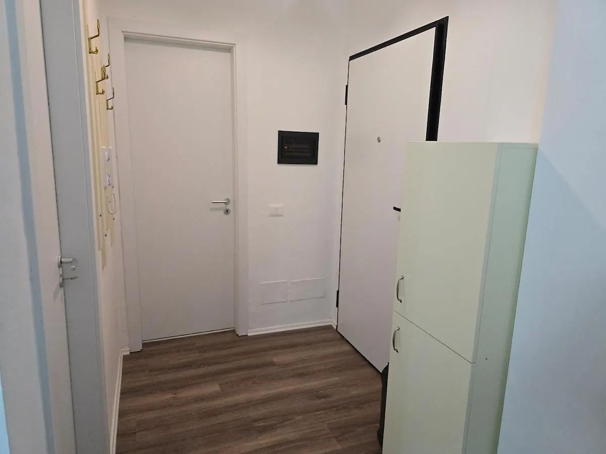 Cozy Apartment Near City Center Tirana